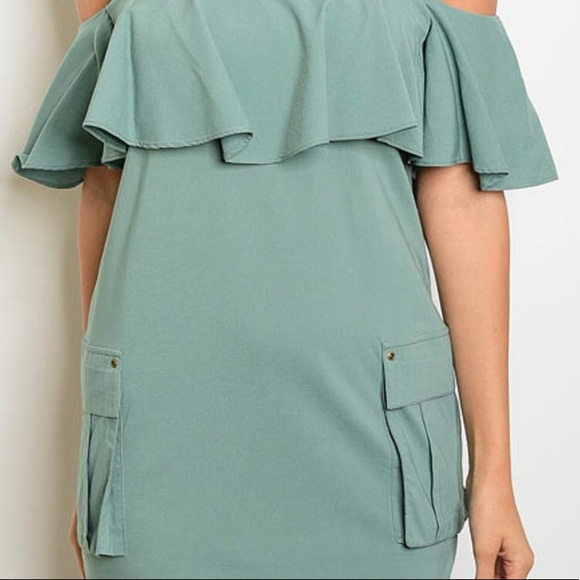 Combat chic Double pocket Mini fit n Flare Dress - Picture 4 of 5